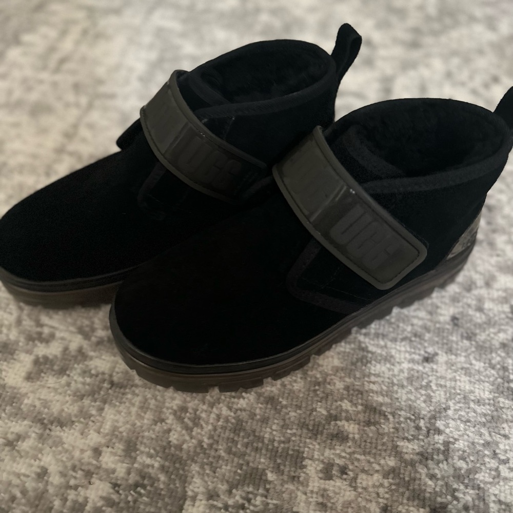 UGG Neumel Clear SnapBack Boots